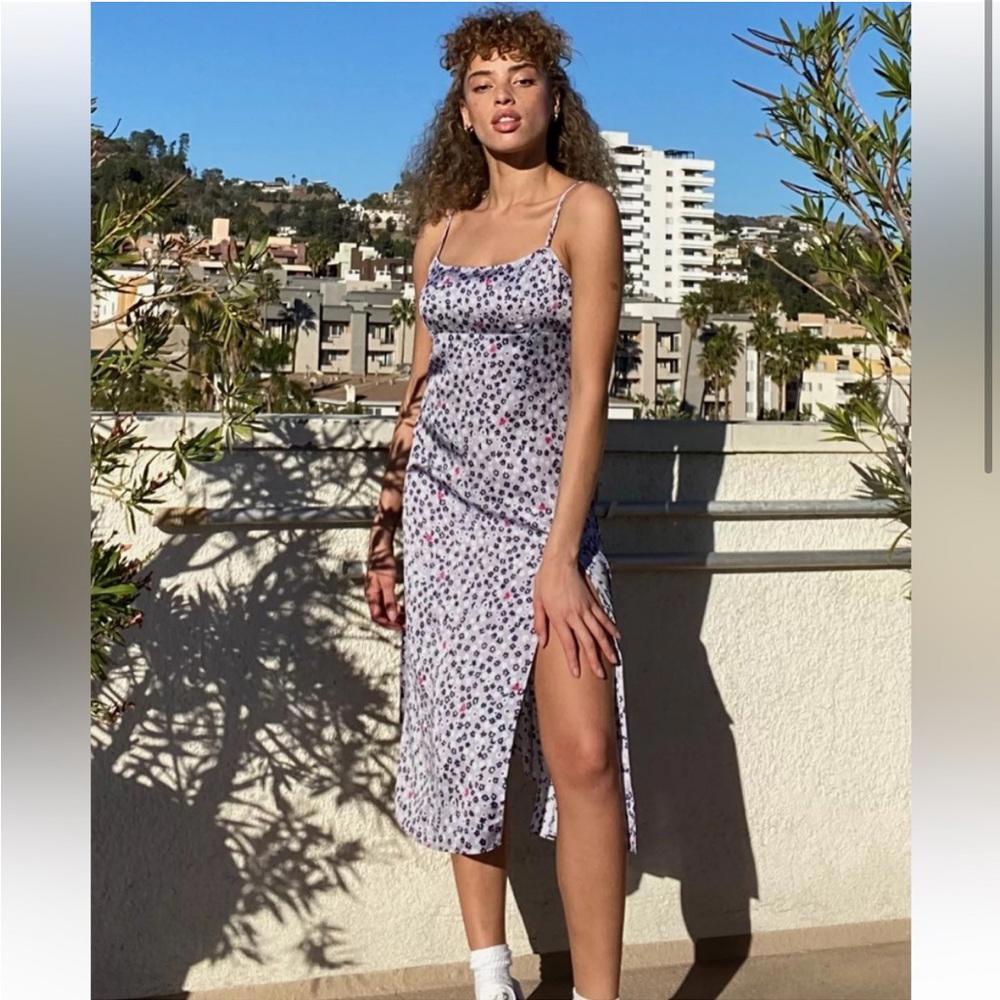 Aritzia Sunday Best Delaney Midi Floral 90's Style